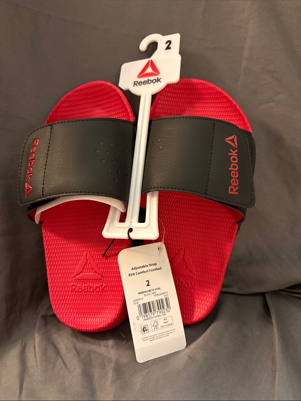 Reebok Black Strap Red Footbed Slide Sandals boys size 2 NWT sku SDR